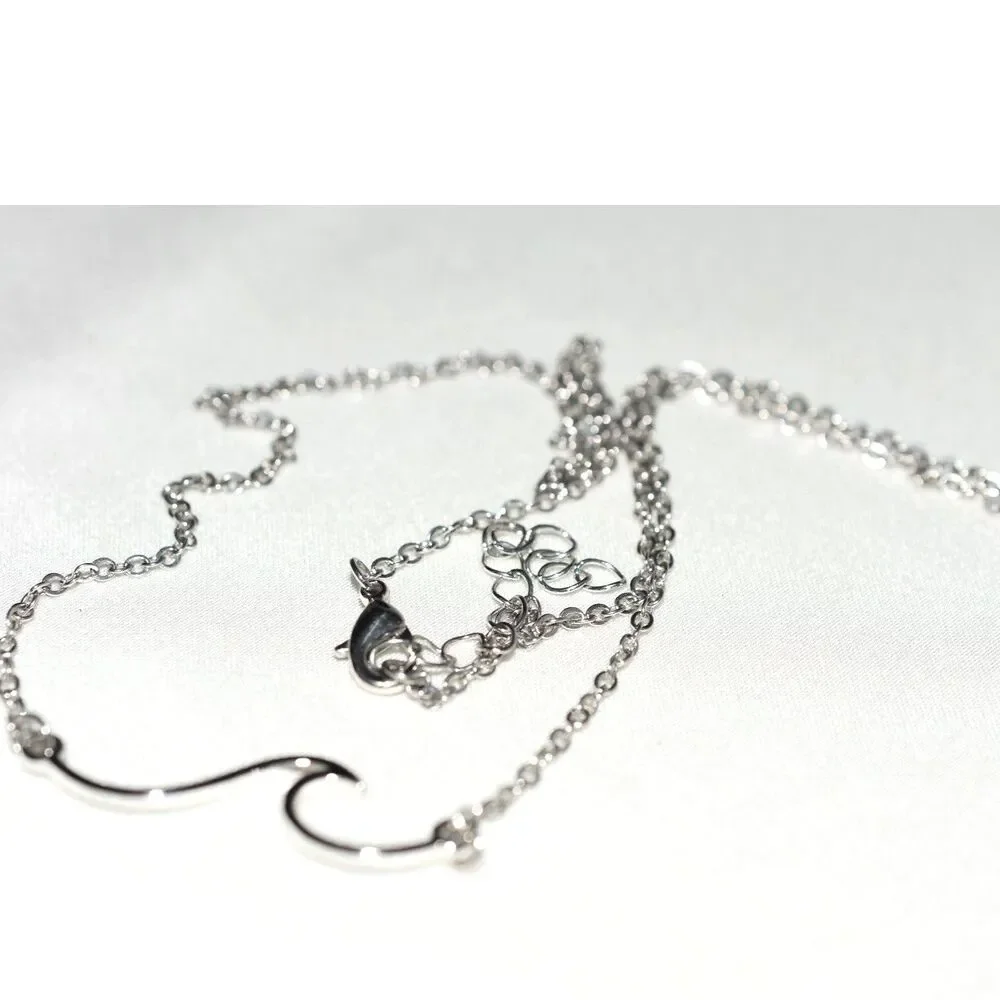 Smashing Ocean Wave Silver Tone Link 20